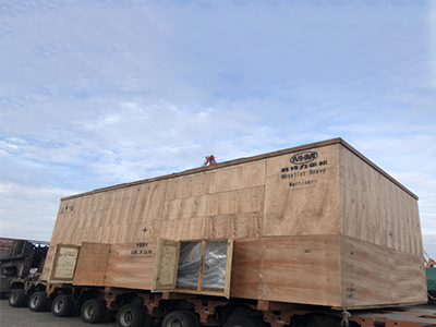 大型重力壓力機及車廂（共108件）